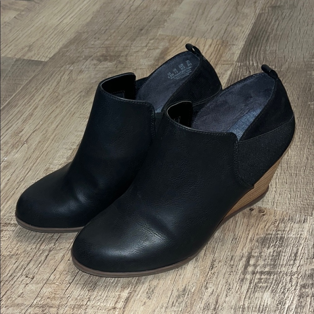 Dr. Scholl's Black Leather Ankle Boots
